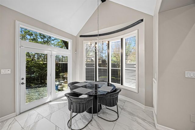 2727 S Southern Oaks Drive, Houston, TX 77068