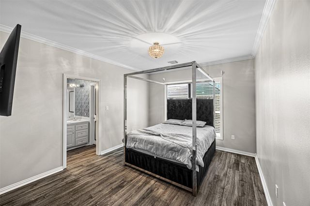2727 S Southern Oaks Drive, Houston, TX 77068