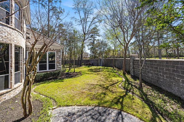 2727 S Southern Oaks Drive, Houston, TX 77068