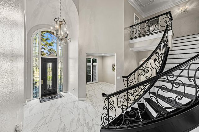 2727 S Southern Oaks Drive, Houston, TX 77068