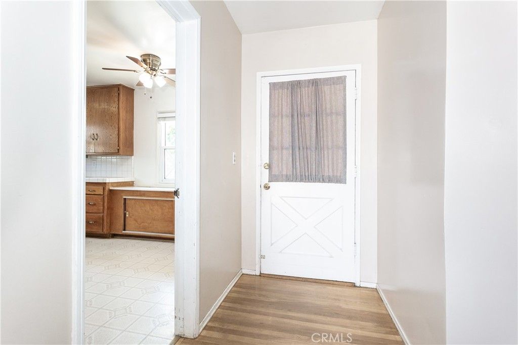 10436 Columbus Avenue, San Fernando, CA 91345 — photo 5