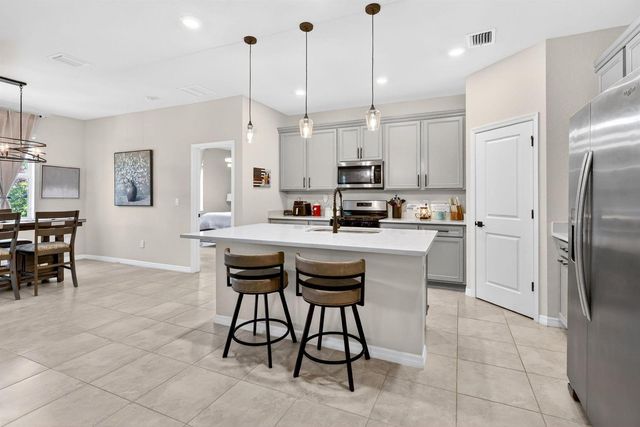 12336 SW Myrtle Oak Drive, Port St. Lucie, FL 34987