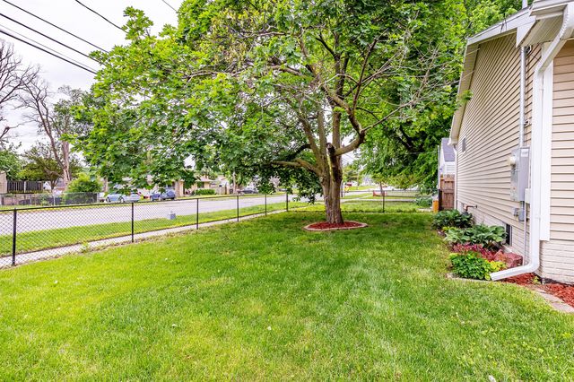 2300 E 40th Street, Des Moines, IA 50317