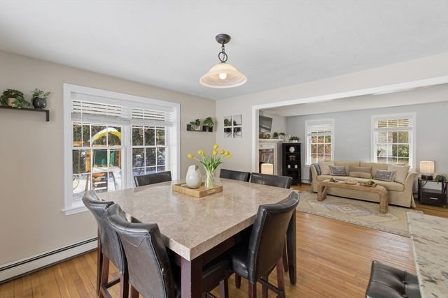 318 Old Mill Rd, Barnstable, MA 02648