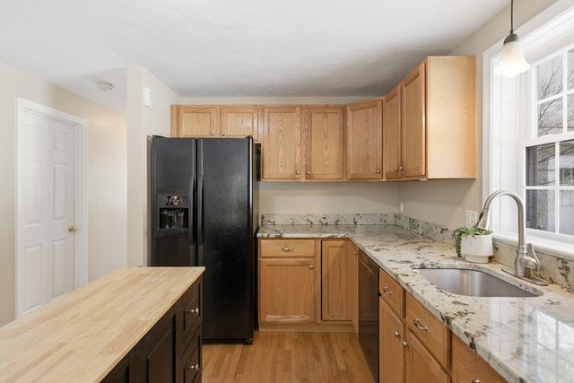 318 Old Mill Rd, Barnstable, MA 02648