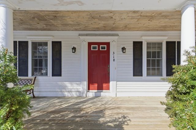 318 Old Mill Rd, Barnstable, MA 02648