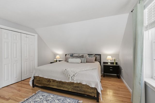 318 Old Mill Rd, Barnstable, MA 02648