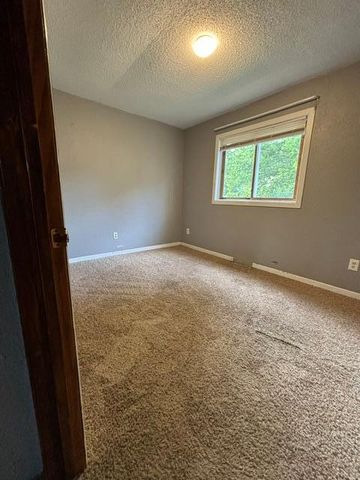 1837 8th Street NW, Elk River, MN 55330