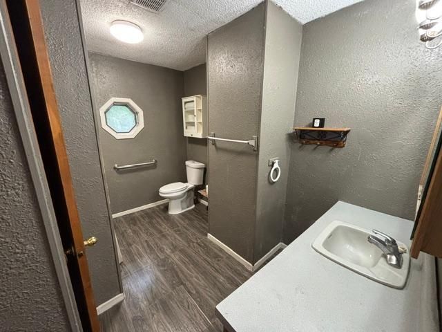 1837 8th Street NW, Elk River, MN 55330