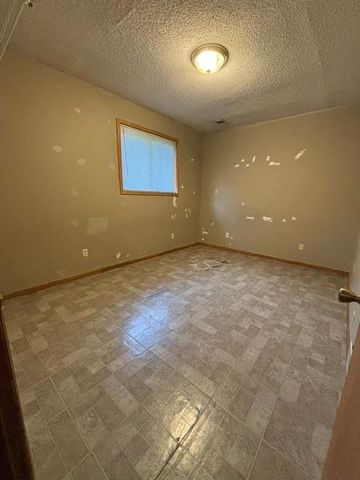 1837 8th Street NW, Elk River, MN 55330