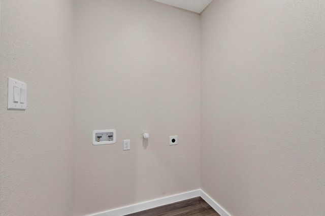 740 Section House Road, Alma, TX 75119