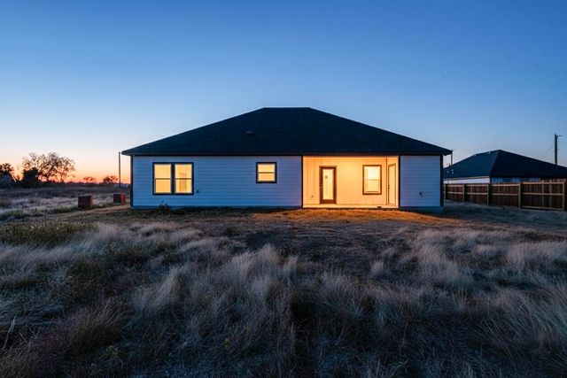 740 Section House Road, Alma, TX 75119