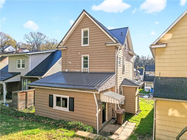 554 N Elm, City Of But Ne, PA 16001