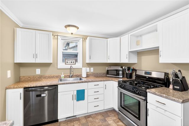 554 N Elm, City Of But Ne, PA 16001