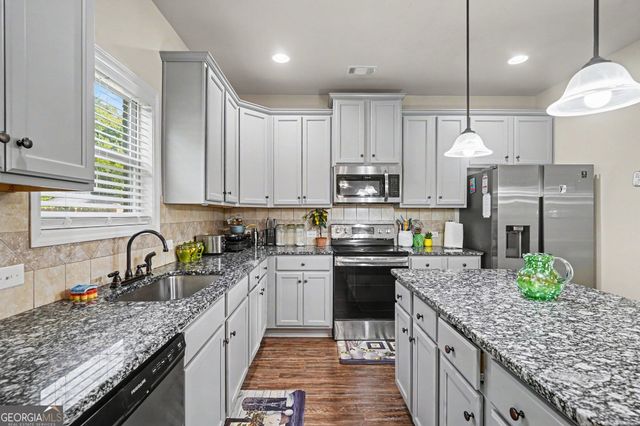 169 Amelia Way, Ellenwood, GA 30294