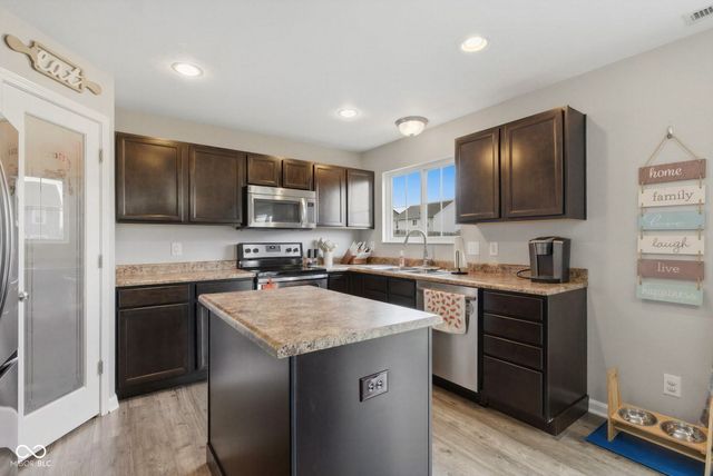 2675 Twinleaf Drive, Plainfield, IN 46168