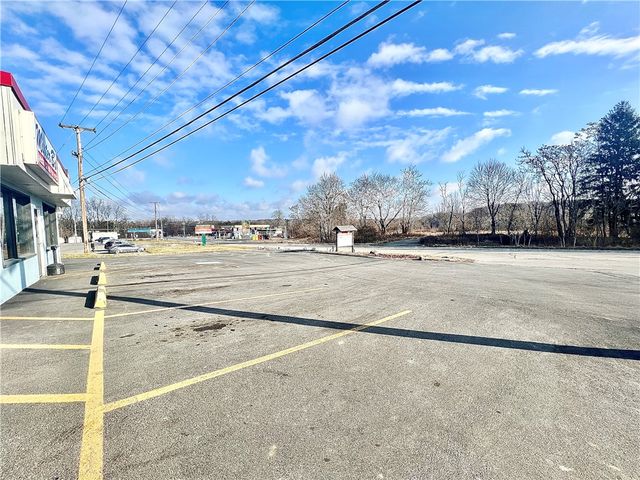 2034 E Washington Street, Shenango Twp, PA 16101