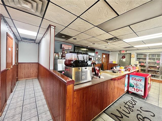 2034 E Washington Street, Shenango Twp, PA 16101