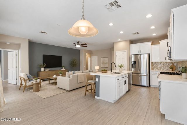5218 W BUCKSKIN Trail, Phoenix, AZ 85083