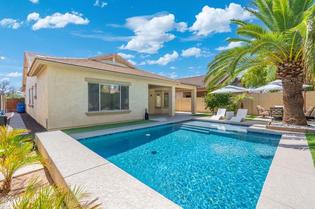 5218 W BUCKSKIN Trail, Phoenix, AZ 85083