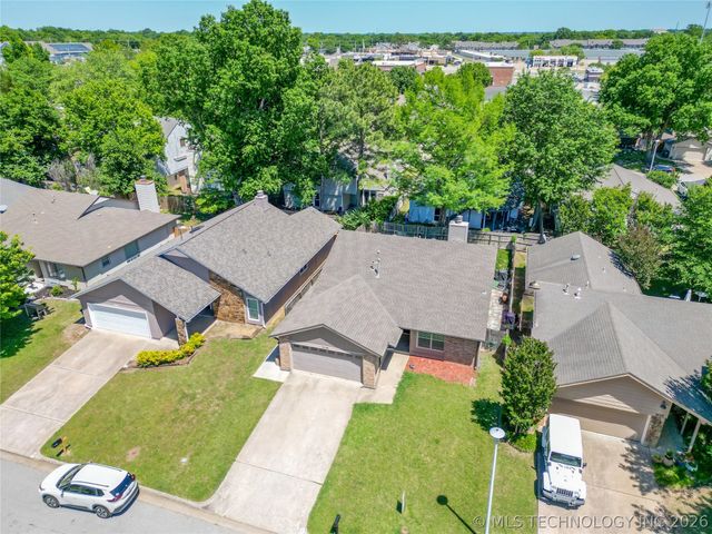 9135 S Maplewood Avenue, Tulsa, OK 74137