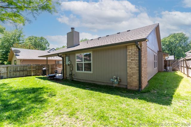9135 S Maplewood Avenue, Tulsa, OK 74137