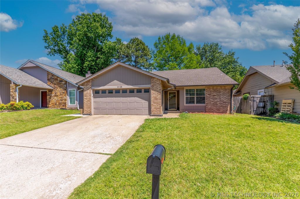 9135 S Maplewood Avenue, Tulsa, OK 74137