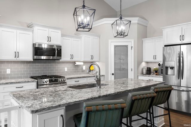 1157 Chesapeake Cove Drive, Lafayette, IN 47909