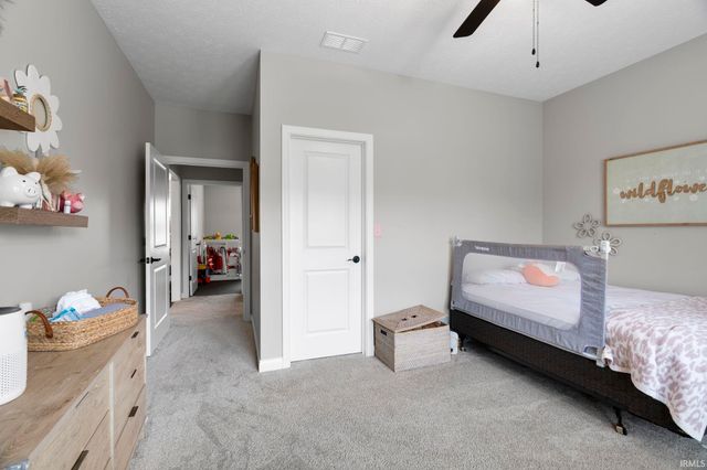 1157 Chesapeake Cove Drive, Lafayette, IN 47909