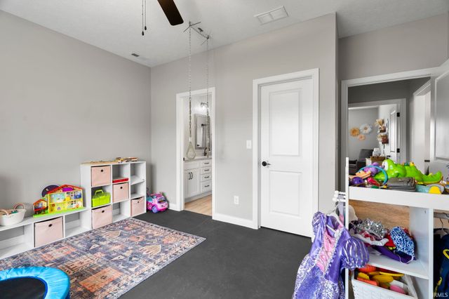 1157 Chesapeake Cove Drive, Lafayette, IN 47909