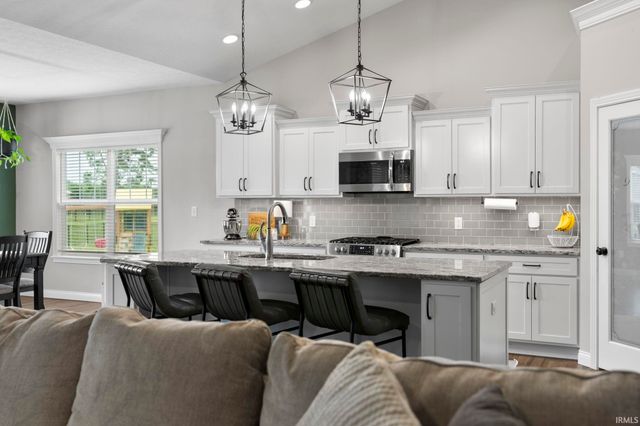 1157 Chesapeake Cove Drive, Lafayette, IN 47909