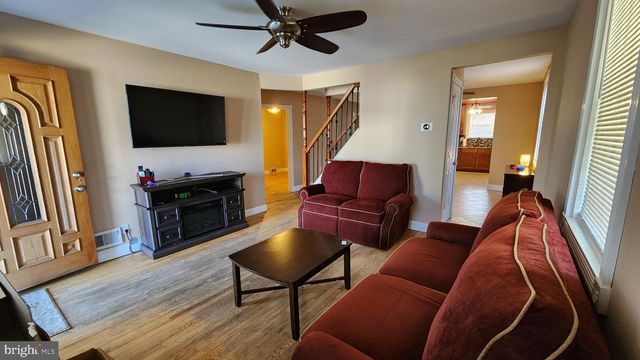 240 PINEWOOD RD, Baltimore, MD 21222
