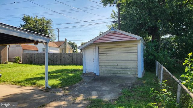240 PINEWOOD RD, Baltimore, MD 21222