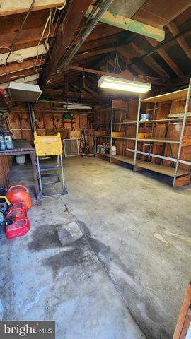 240 PINEWOOD RD, Baltimore, MD 21222