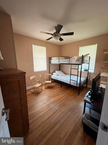 240 PINEWOOD RD, Baltimore, MD 21222