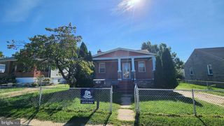 240 PINEWOOD RD, Baltimore, MD 21222