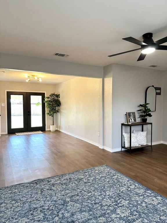 Image 7 of property listing at 1309 Gregory Drive, San Angelo, TX 76905