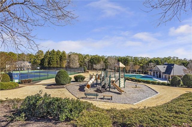 203 Ashland Drive, Woodstock, GA 30189