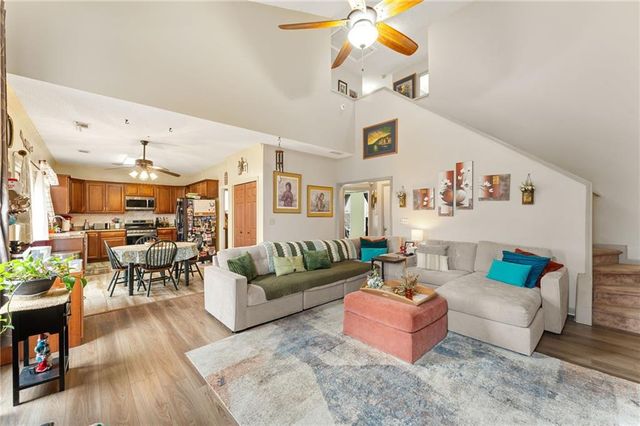 203 Ashland Drive, Woodstock, GA 30189