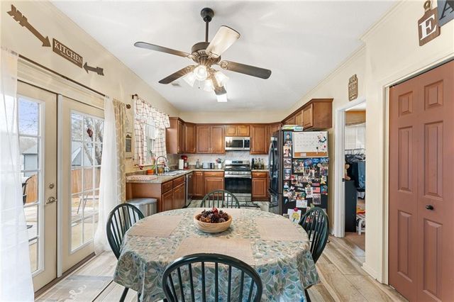 203 Ashland Drive, Woodstock, GA 30189