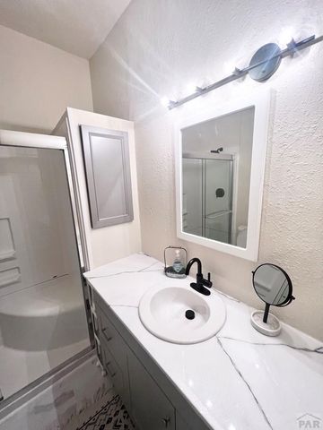 419 W 11th St, Pueblo, CO 81003