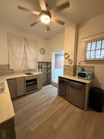 419 W 11th St, Pueblo, CO 81003