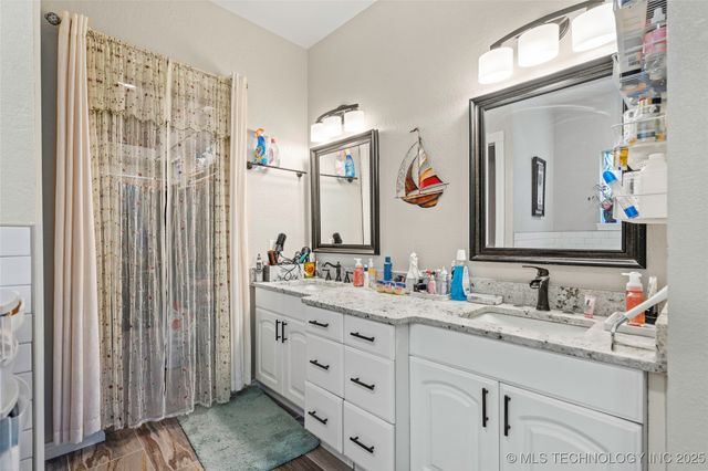 114 Meadow Road, Ardmore, OK 73401