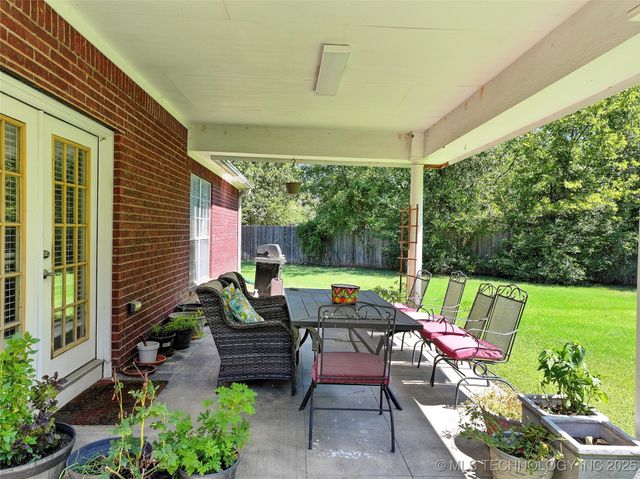 114 Meadow Road, Ardmore, OK 73401