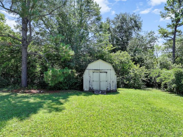 114 Meadow Road, Ardmore, OK 73401