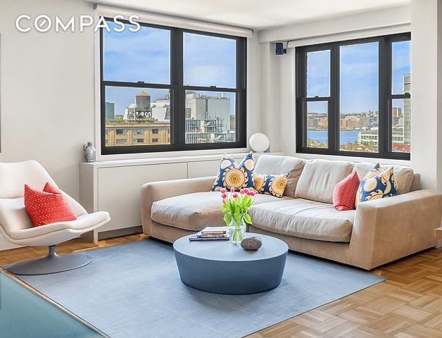 61 Jane St Apt 15A, New York City, NY 10014