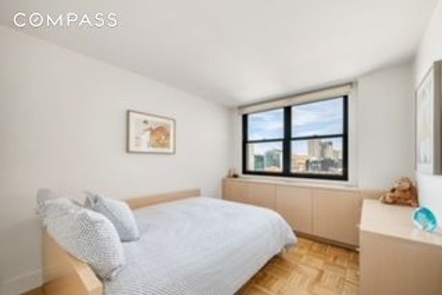 61 Jane St Apt 15A, New York City, NY 10014