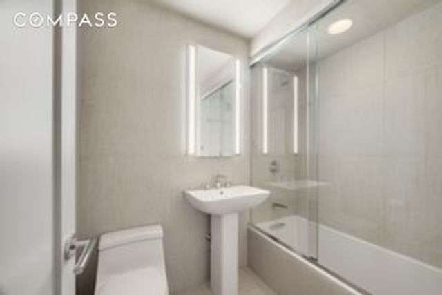 61 Jane St Apt 15A, New York City, NY 10014