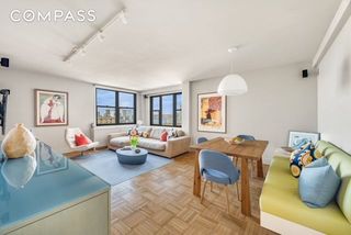 61 Jane St Apt 15A, New York City, NY 10014