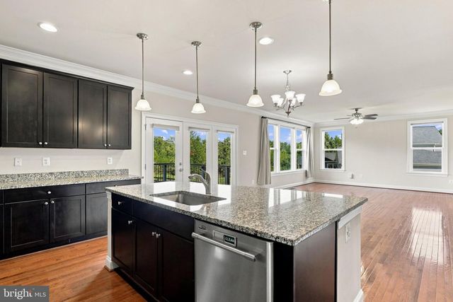 11939 GEORGE FARM DR, Lovettsville, VA 20180
